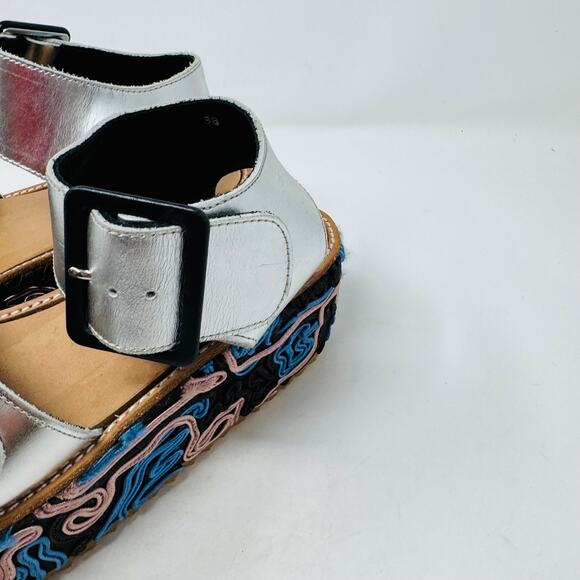 John David Silver Platform Sandals 38 Chunky Embroidered Sole Festival Shoe - Picture 4 of 12